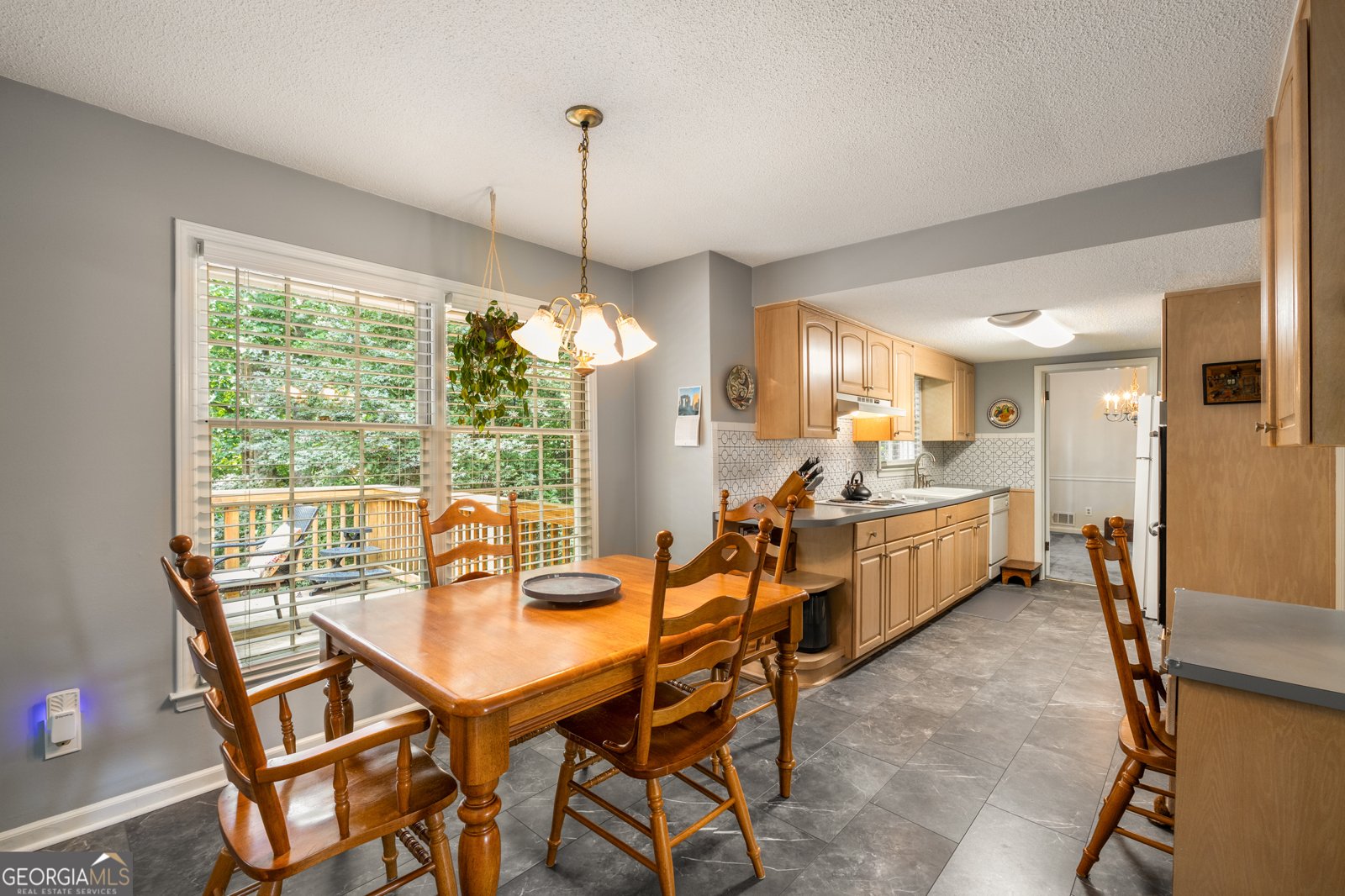 333 Emily Drive Lilburn - 16