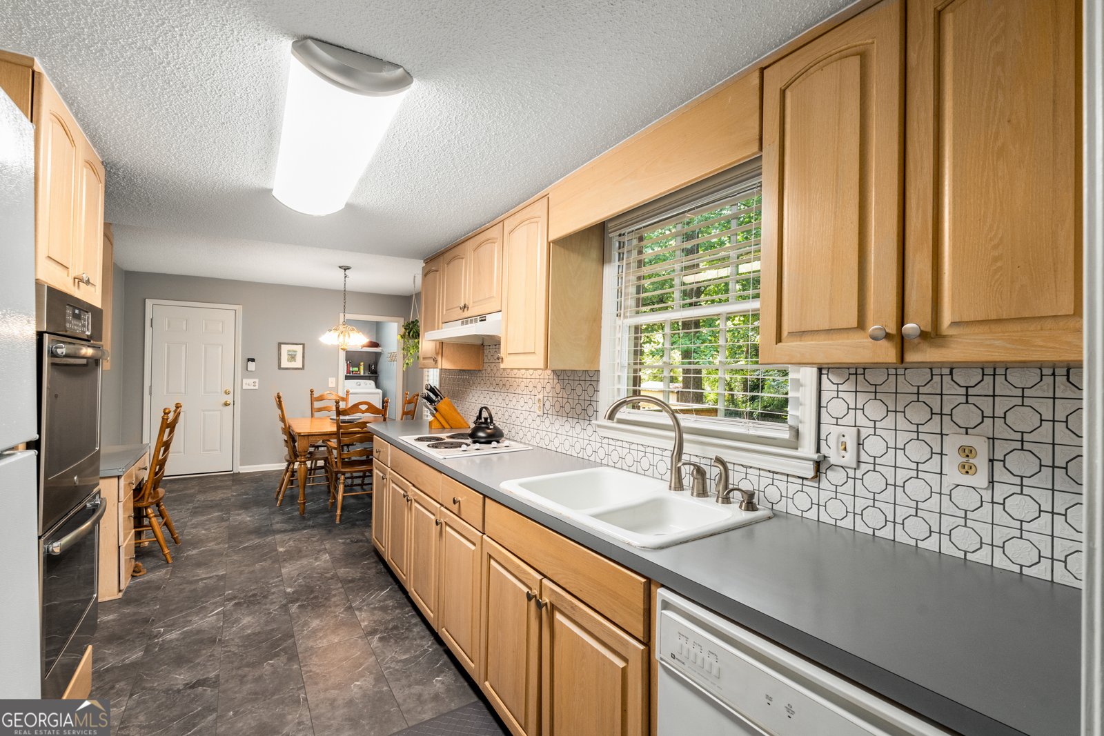 333 Emily Drive Lilburn - 17