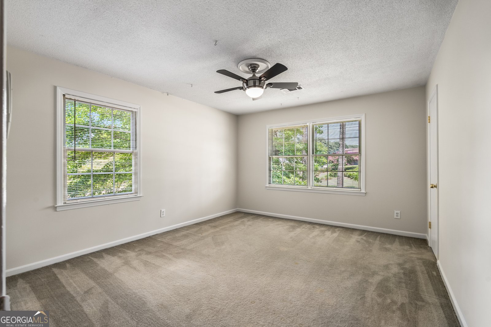 333 Emily Drive Lilburn - 40