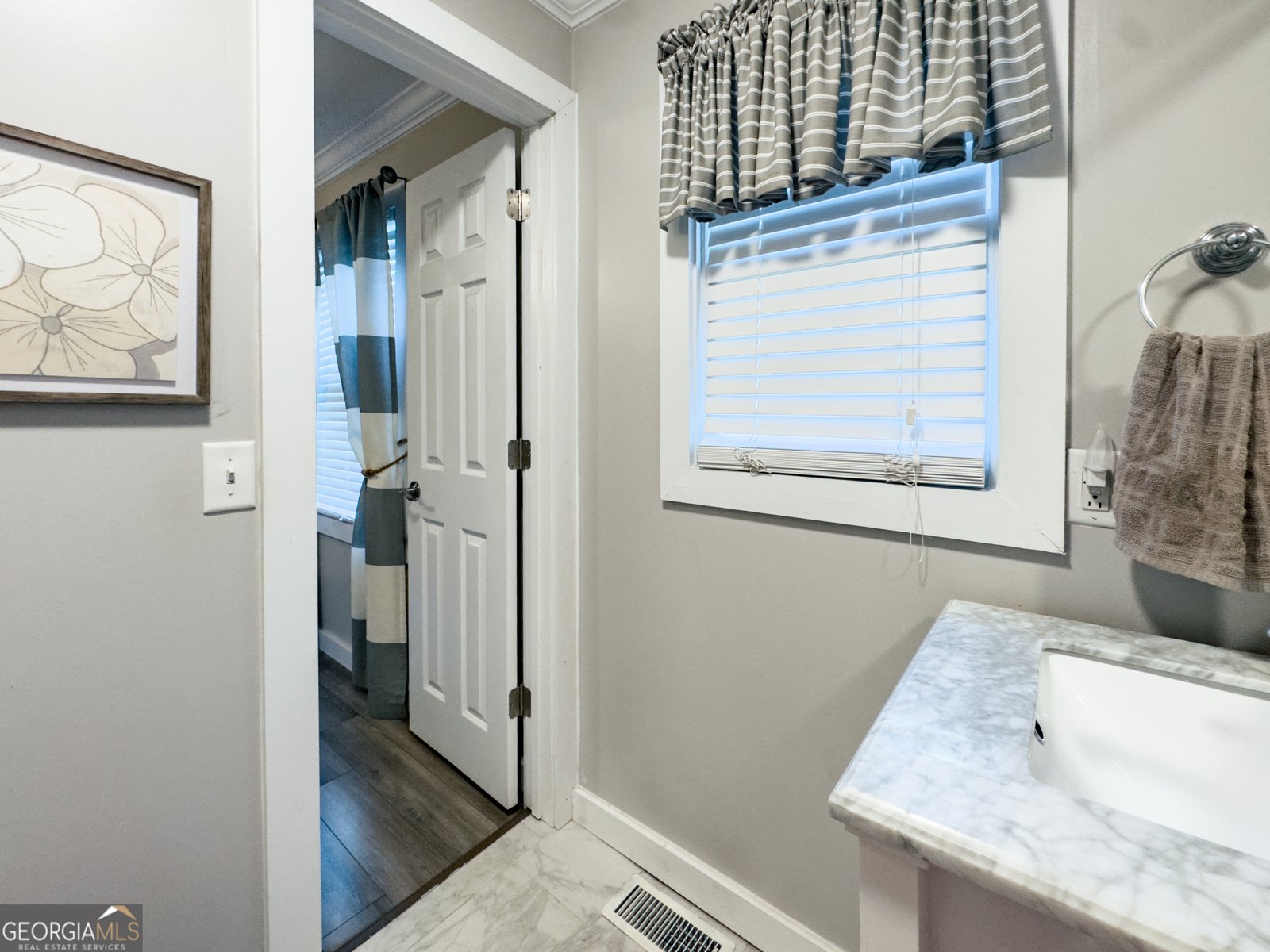 15 McGee Road Enigma - 22
