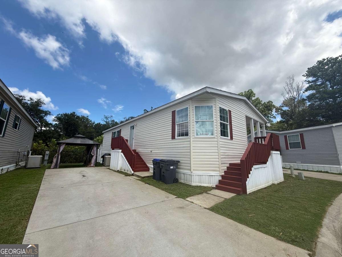 51 E Cardinal Lane Lawrenceville - 1