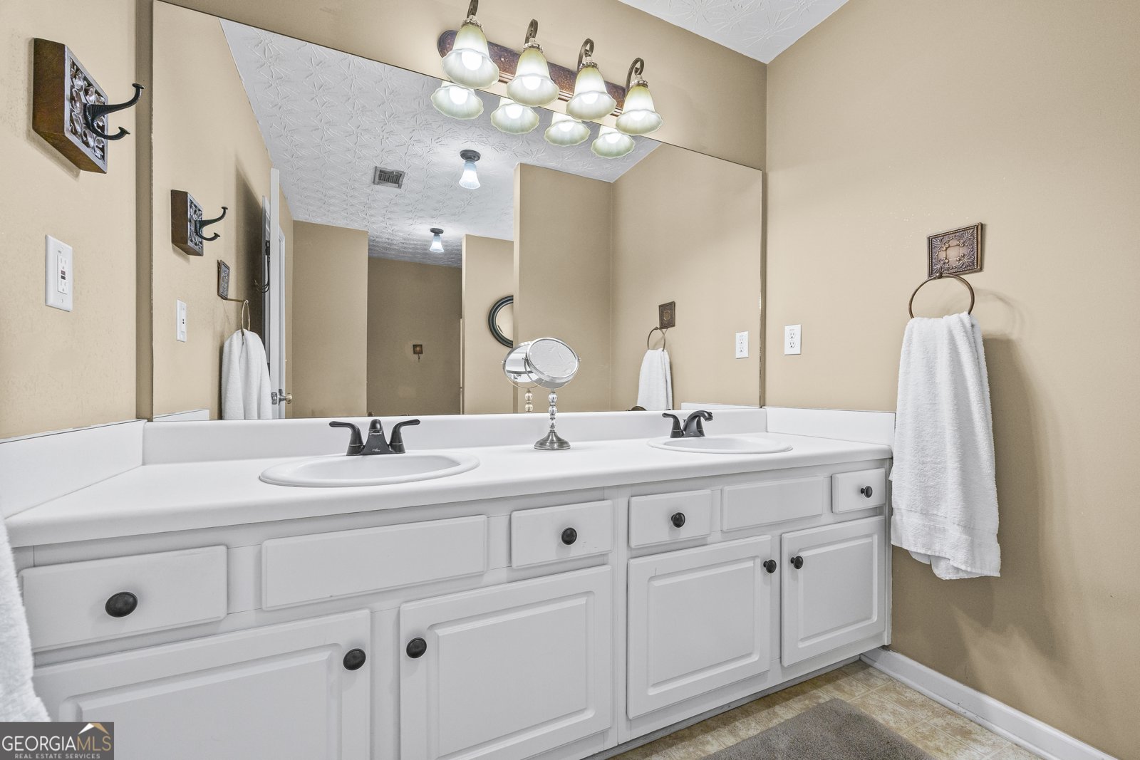 1509 Hillary Cove Court Lawrenceville - 28