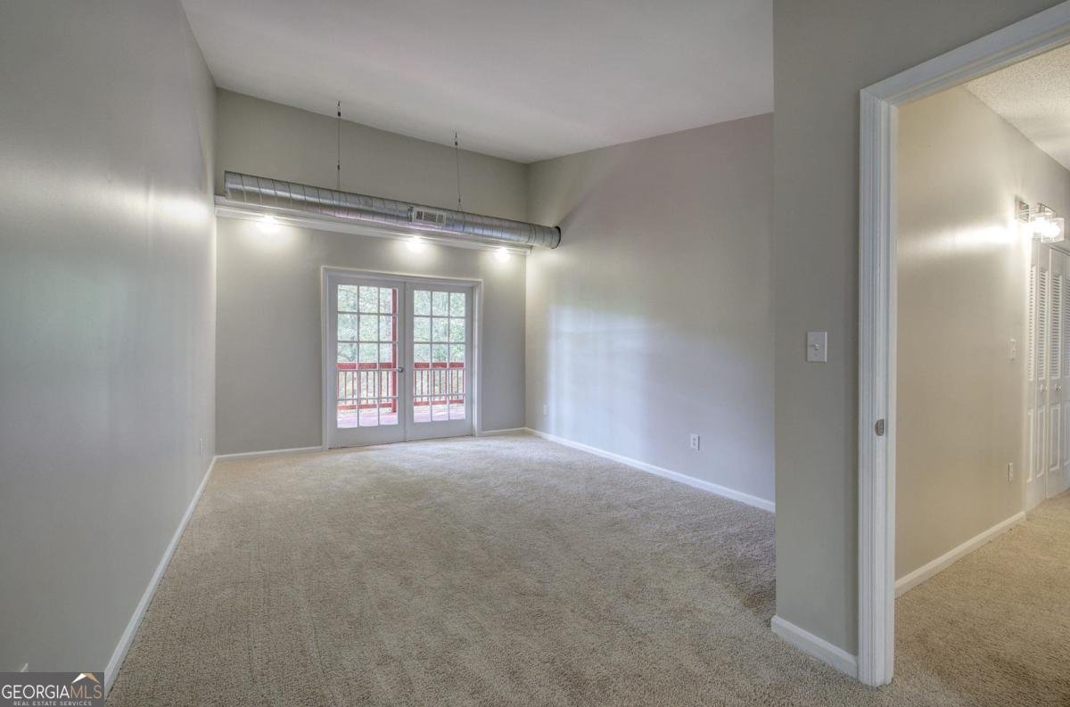 7569 Yukon Road Talking Rock - 10