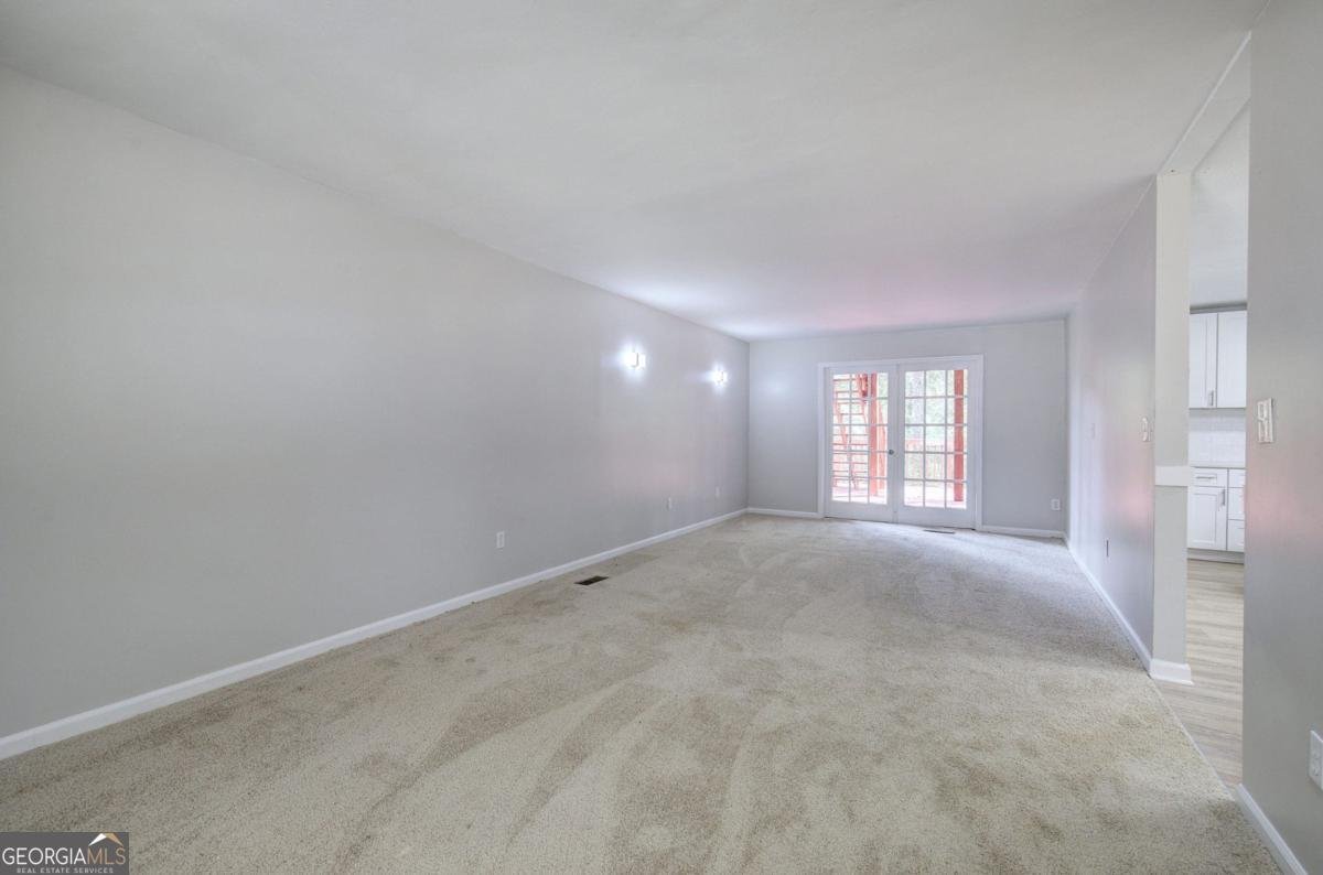 7569 Yukon Road Talking Rock - 9