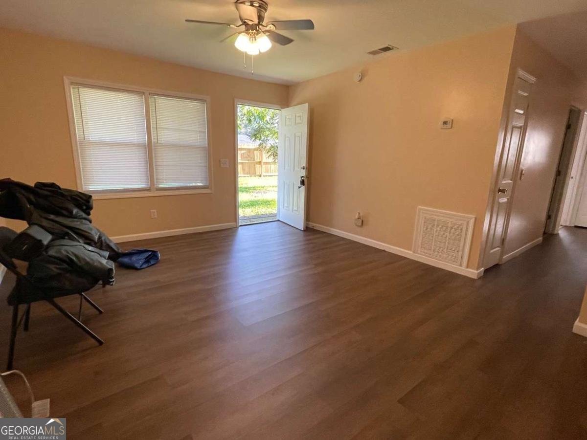 17 Young Street Hazlehurst - 17