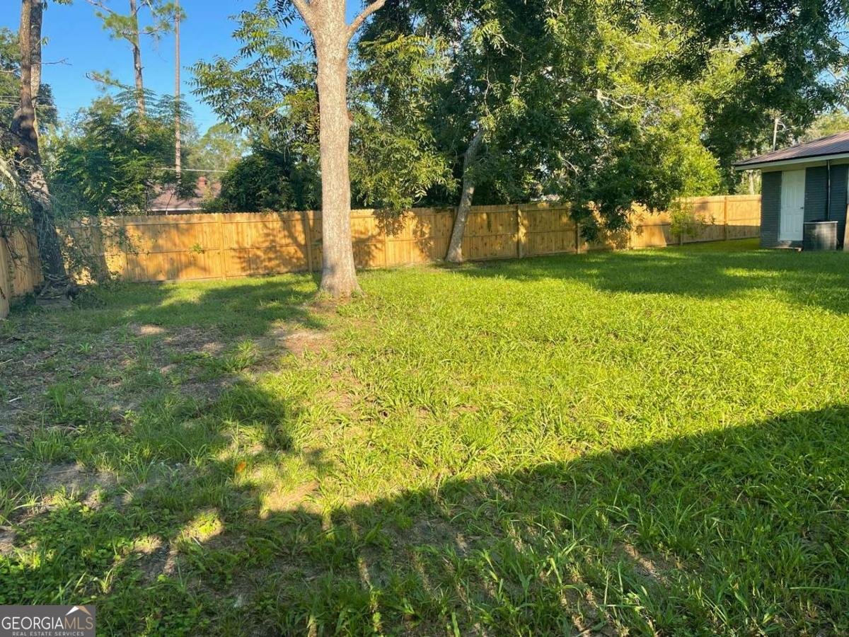 17 Young Street Hazlehurst - 20