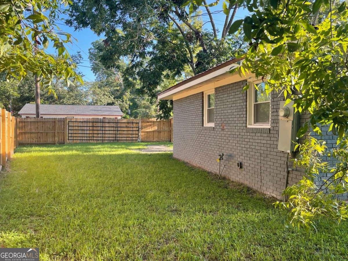 17 Young Street Hazlehurst - 22