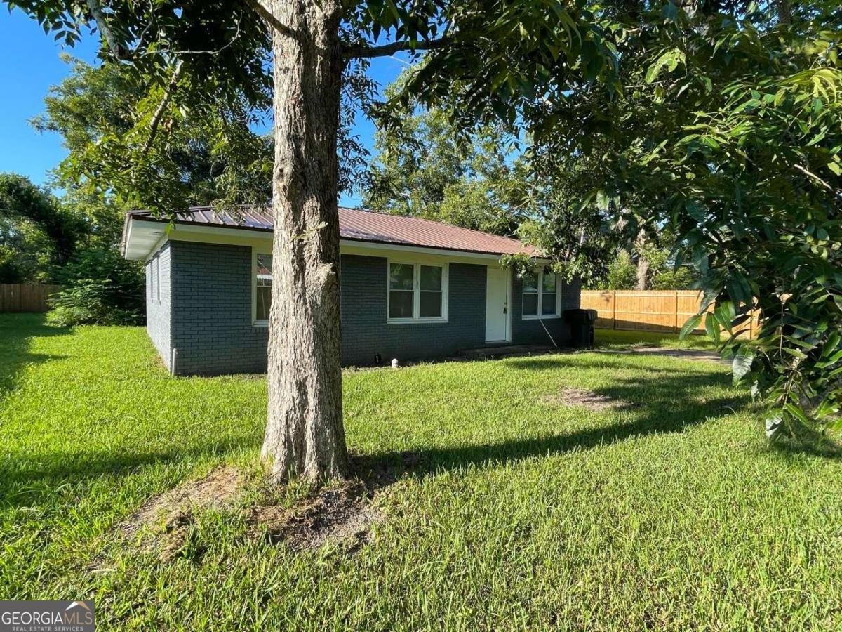 17 Young Street Hazlehurst - 3