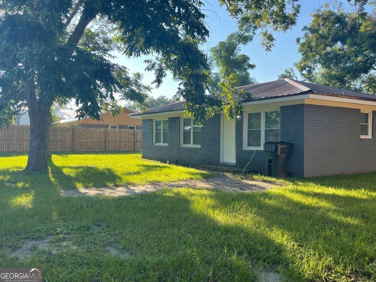 17 Young Street Hazlehurst - 4