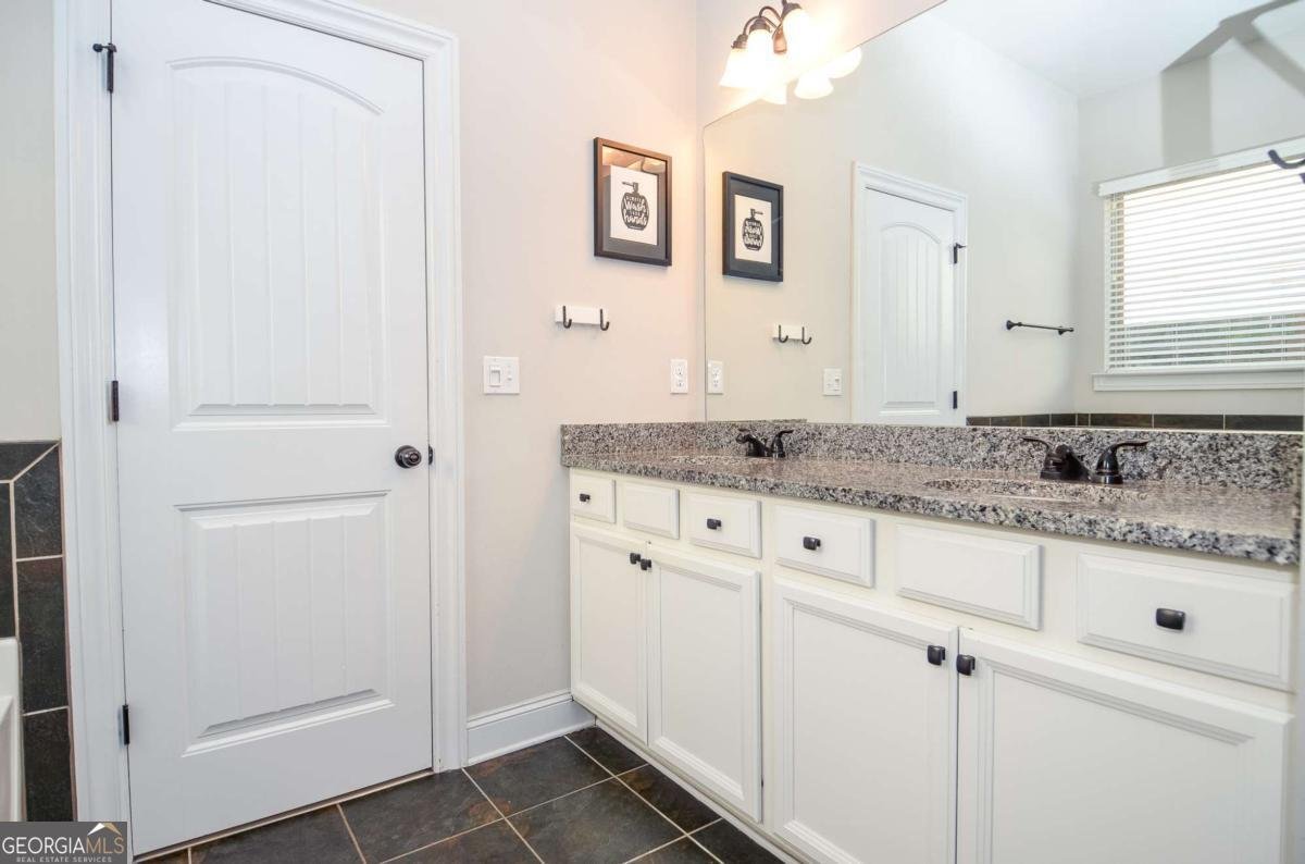 2436 Loughridge Drive Buford - 11