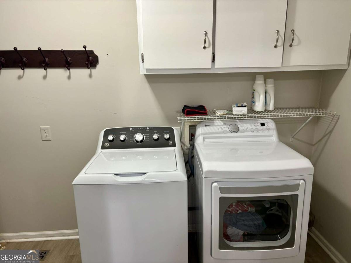 260 Oak Circle Hull - 11