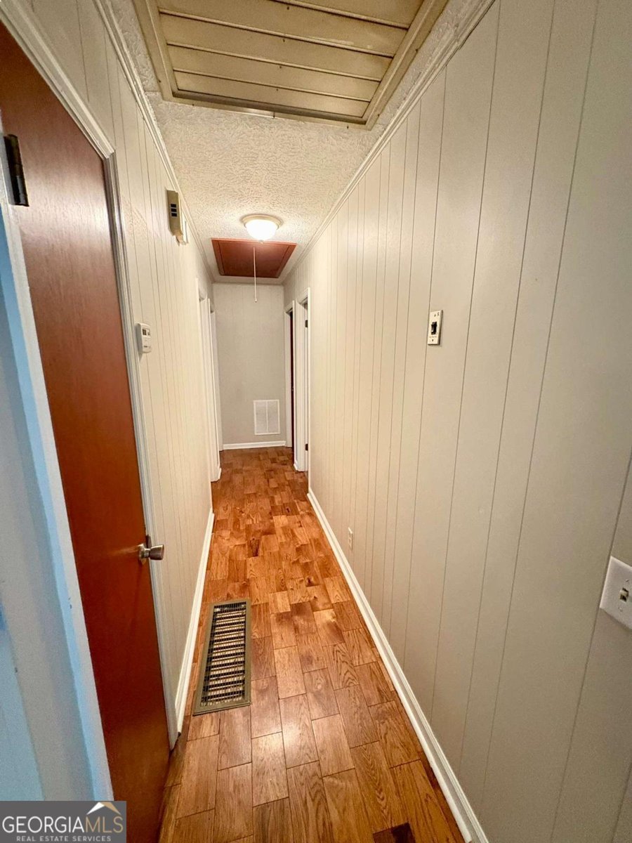 260 Oak Circle Hull - 22