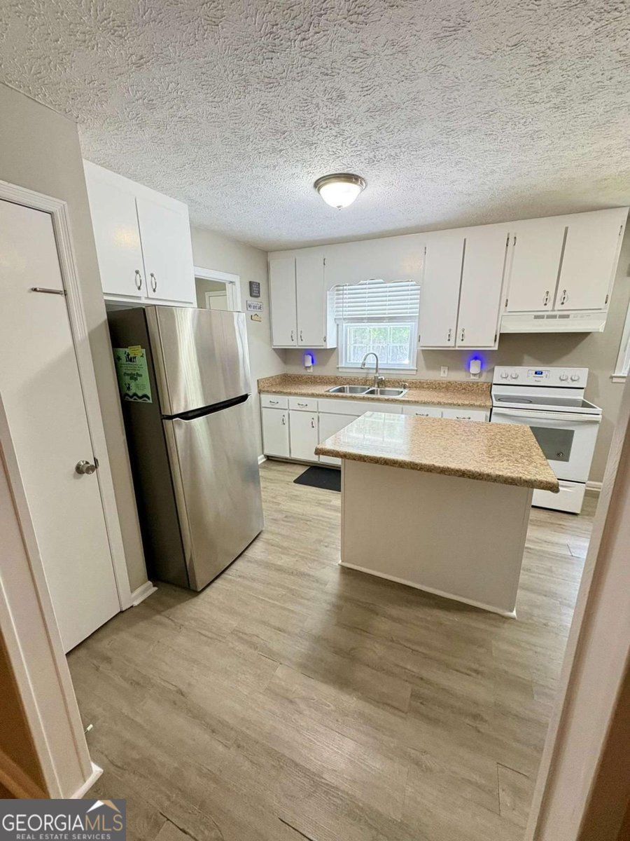 260 Oak Circle Hull - 7