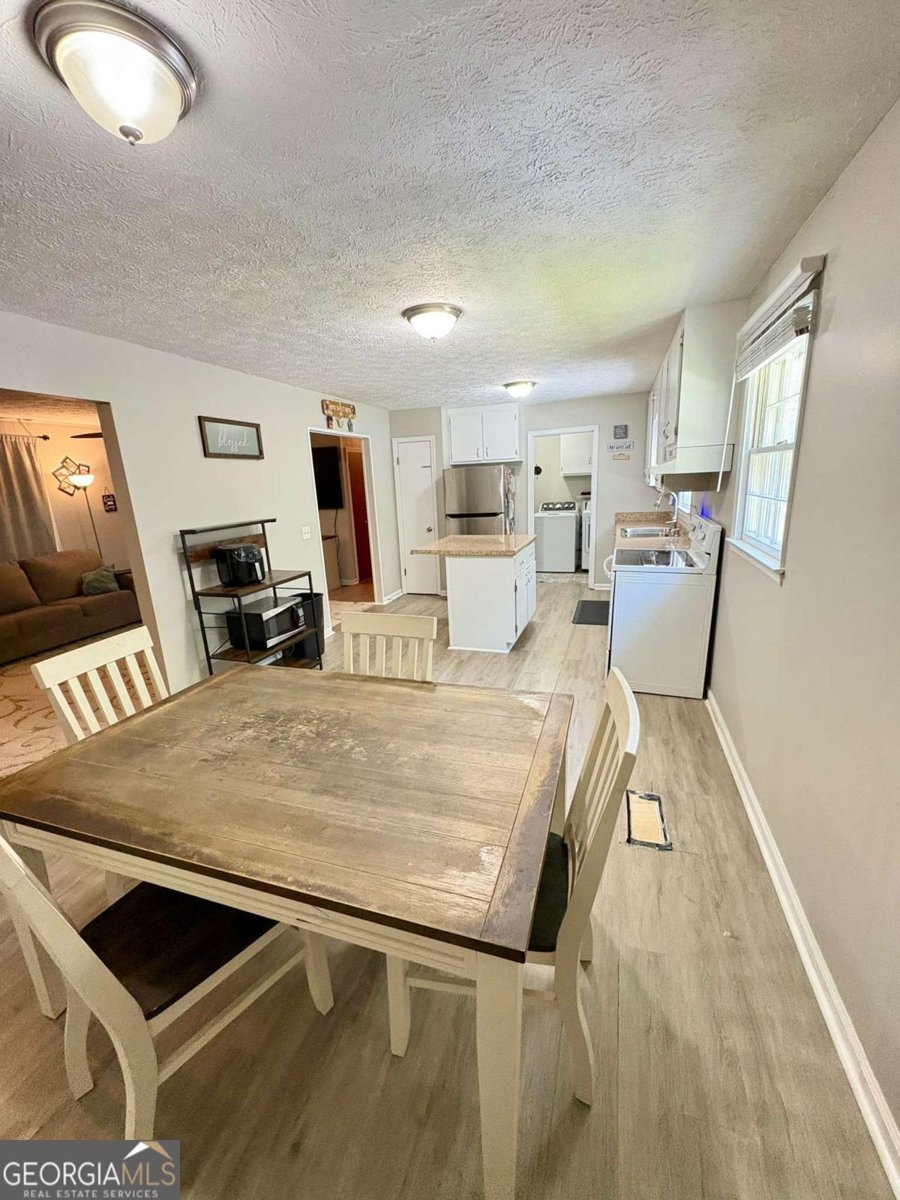 260 Oak Circle Hull - 9