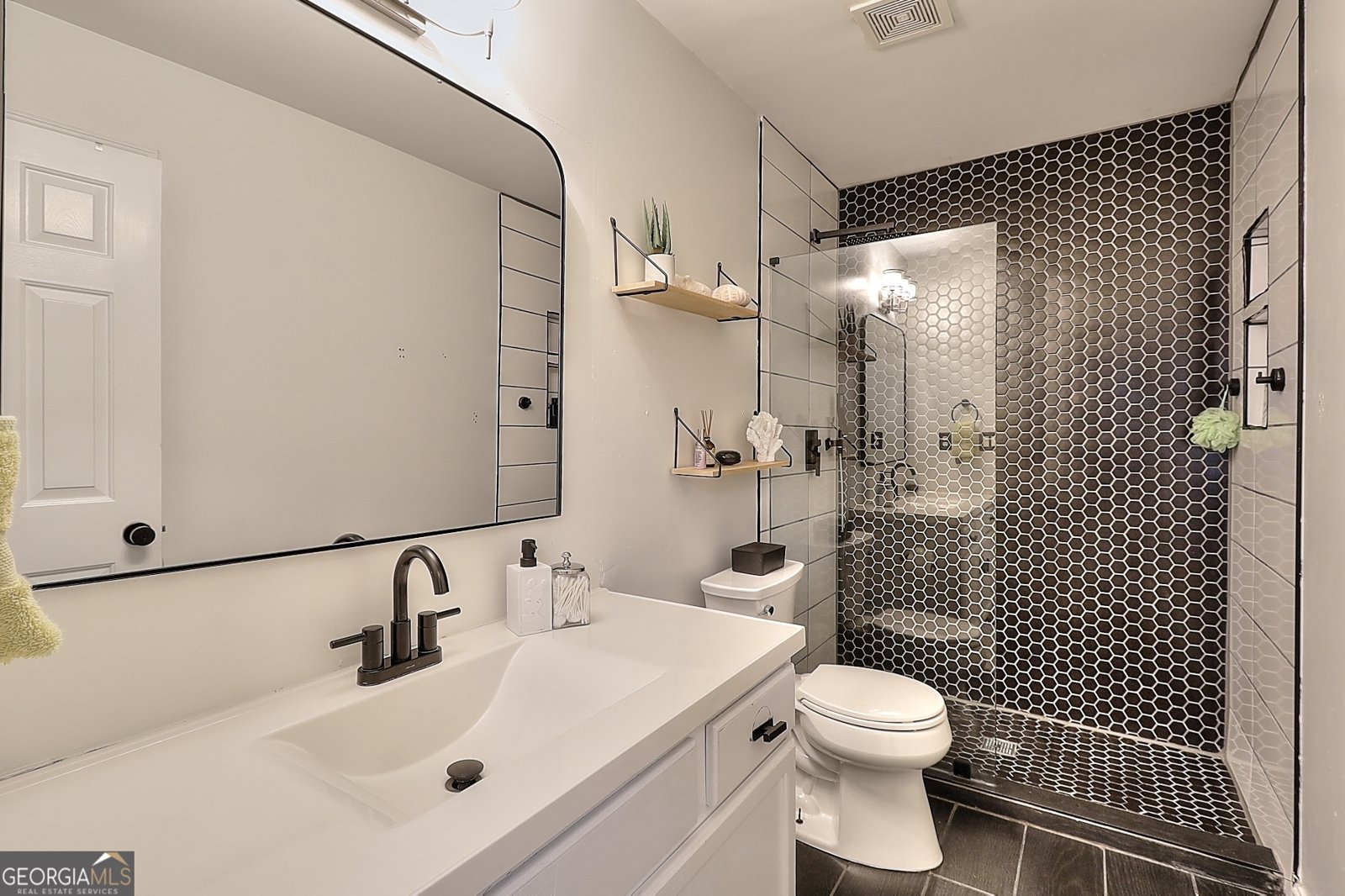 1285 Great Oaks Drive Lawrenceville - 32