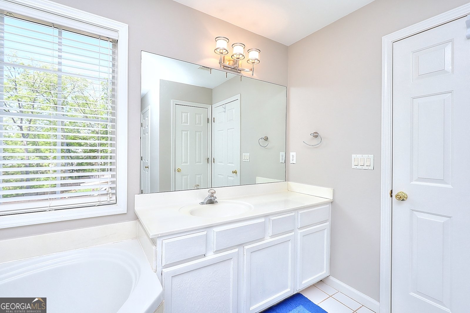1285 Great Oaks Drive Lawrenceville - 43
