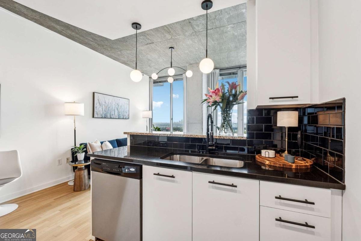 3324 Peachtree Road Atlanta - 11