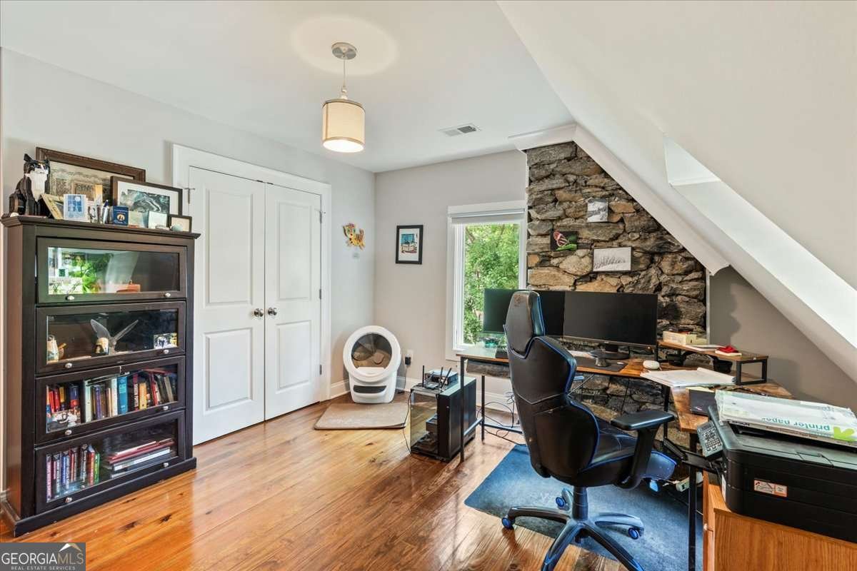 1590 Johnson Road Atlanta - 10