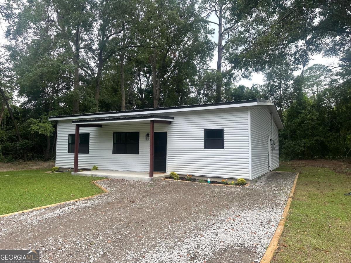 804 Forrest Avenue Adel - 2