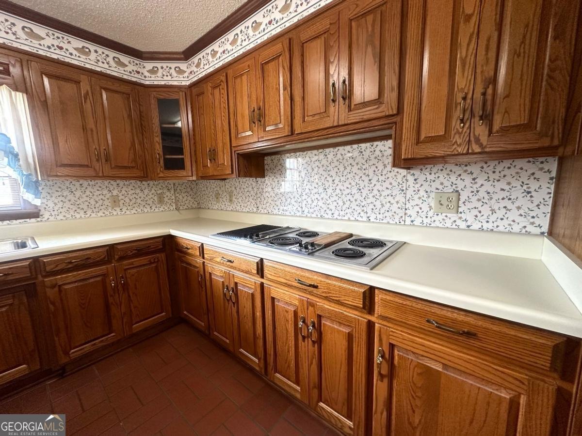 701 Gloria Street Adel - 10