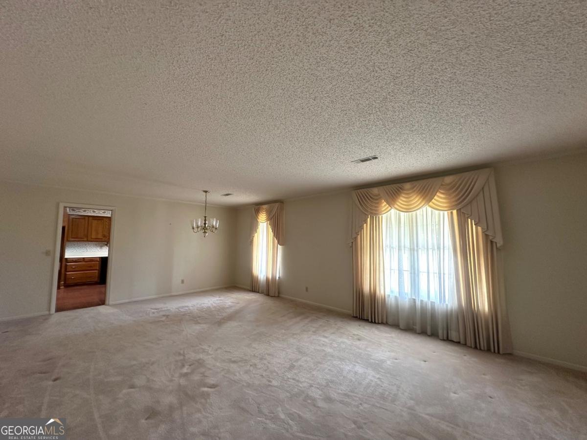 701 Gloria Street Adel - 13