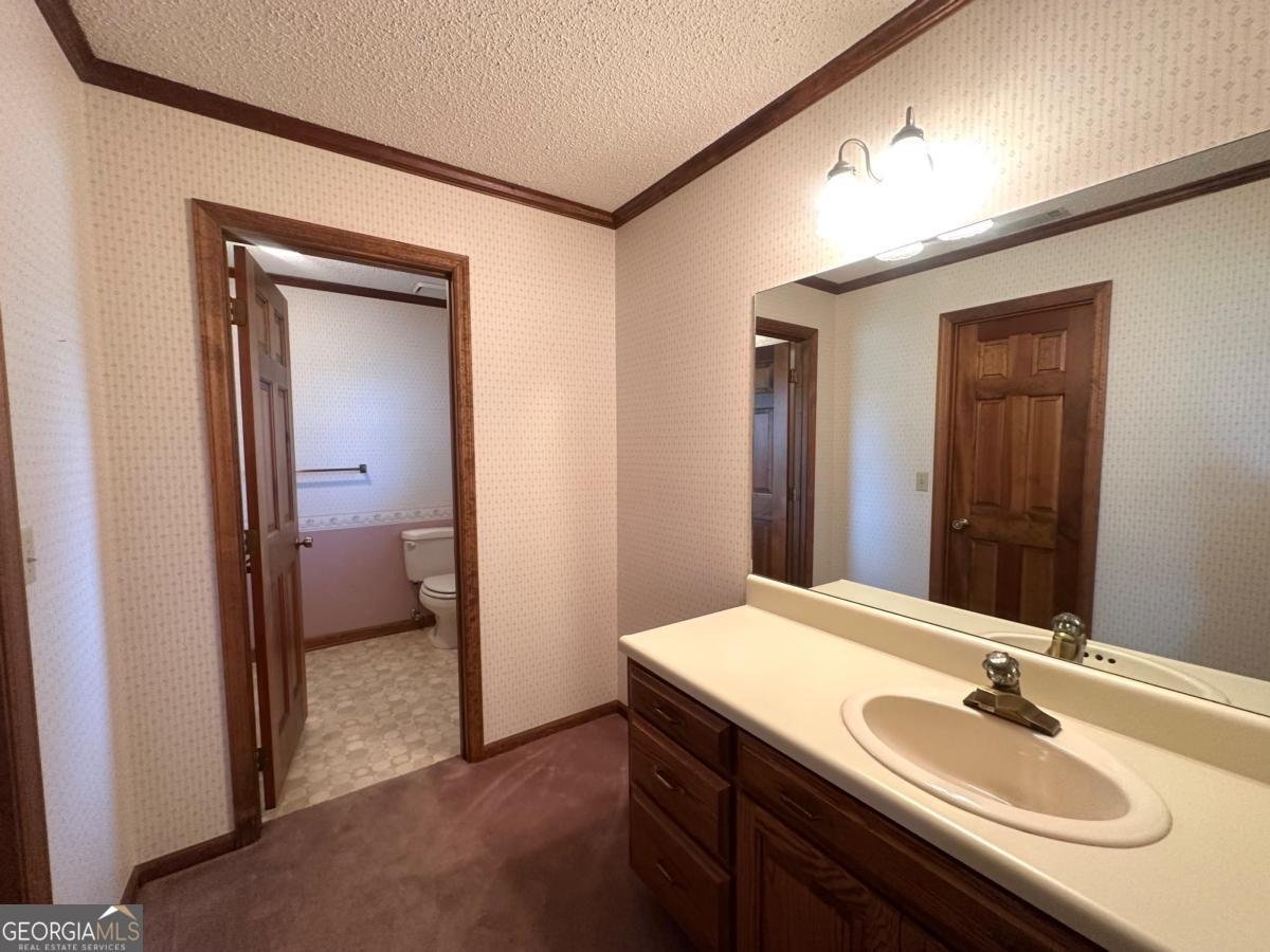 701 Gloria Street Adel - 18