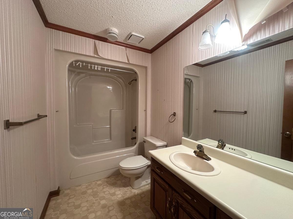 701 Gloria Street Adel - 22