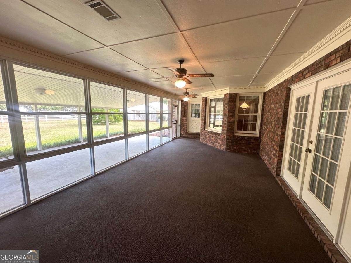 701 Gloria Street Adel - 23