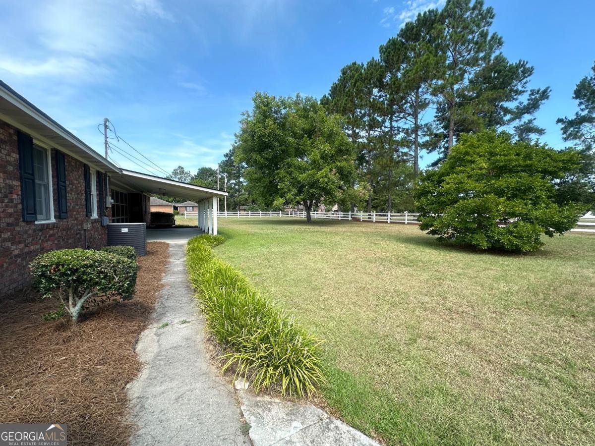 701 Gloria Street Adel - 26