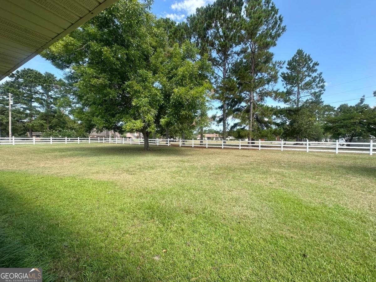 701 Gloria Street Adel - 27