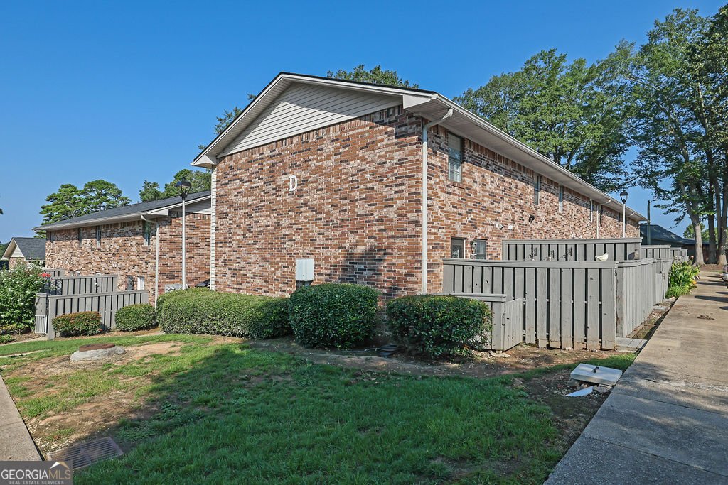 1235 Riverside Drive Gainesville - 22