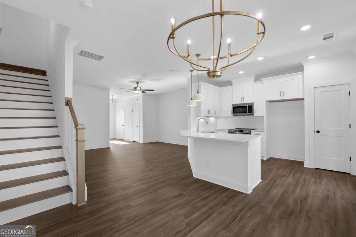 318 Heron Street Ball Ground - 10