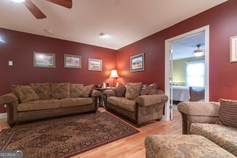 55 Santa Pera Drive Cleveland - 39