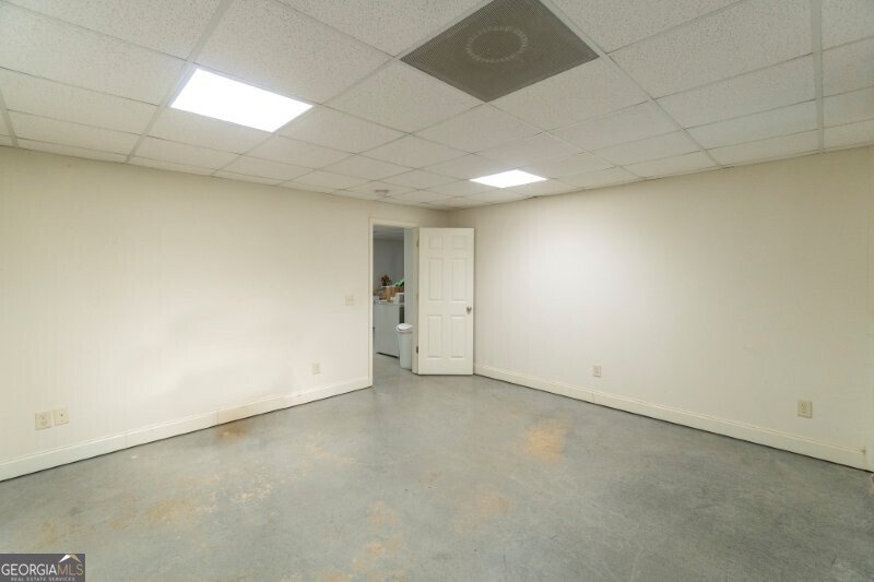 55 Santa Pera Drive Cleveland - 68
