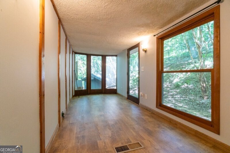 55 Santa Pera Drive Cleveland - 93
