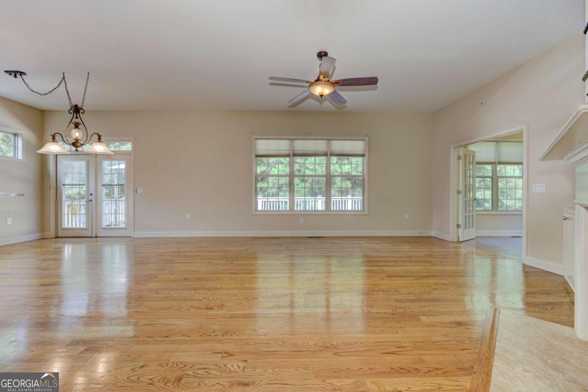 322 Shade Tree Circle Woodstock - 14