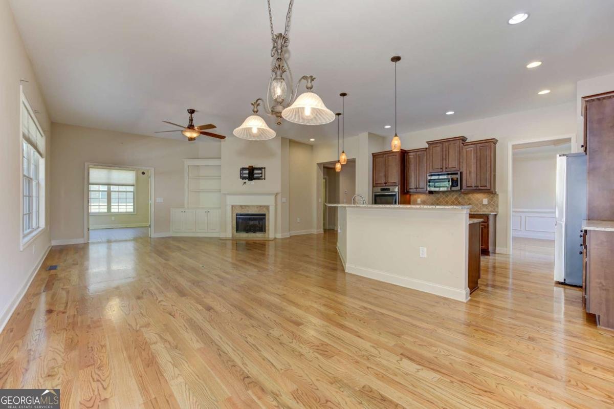 322 Shade Tree Circle Woodstock - 30