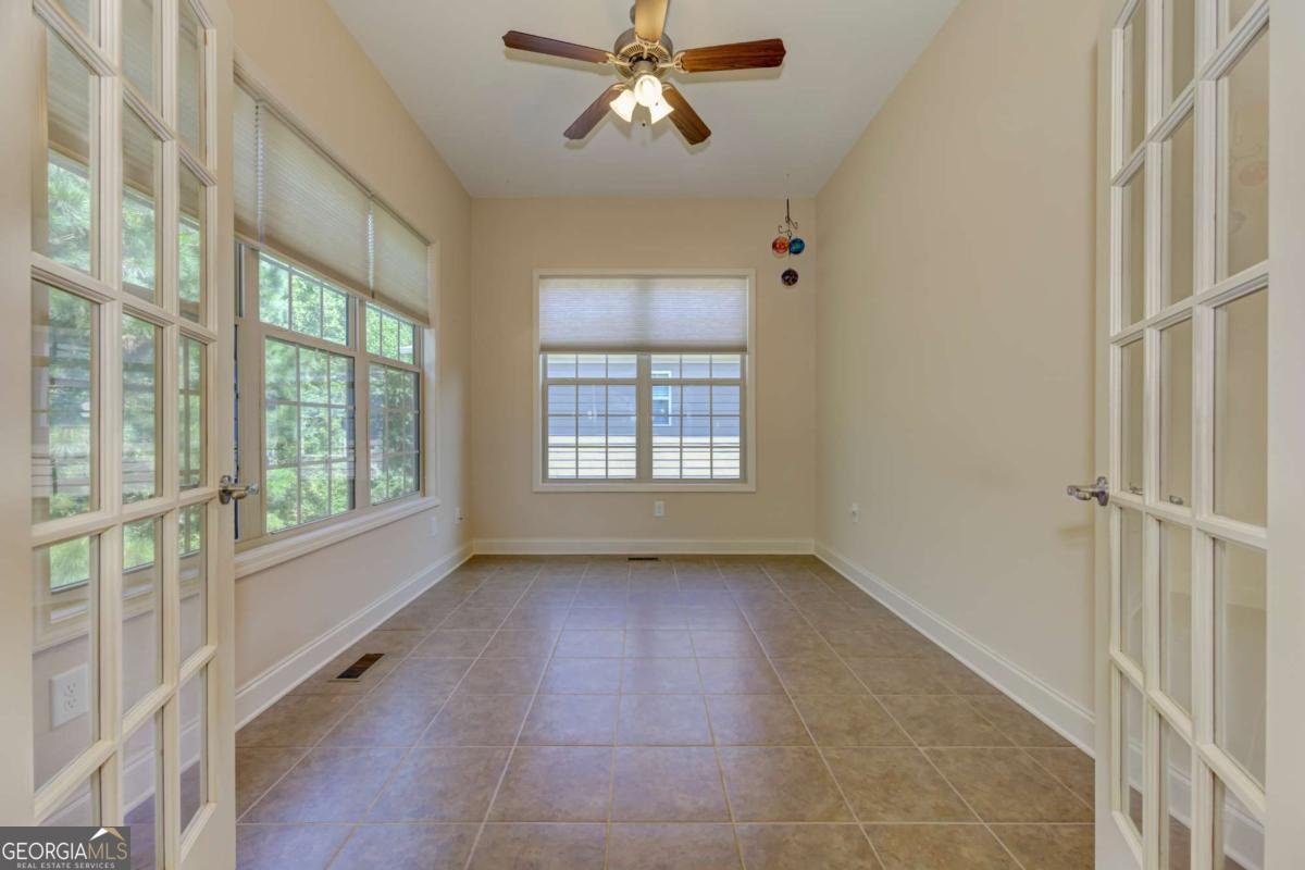322 Shade Tree Circle Woodstock - 31