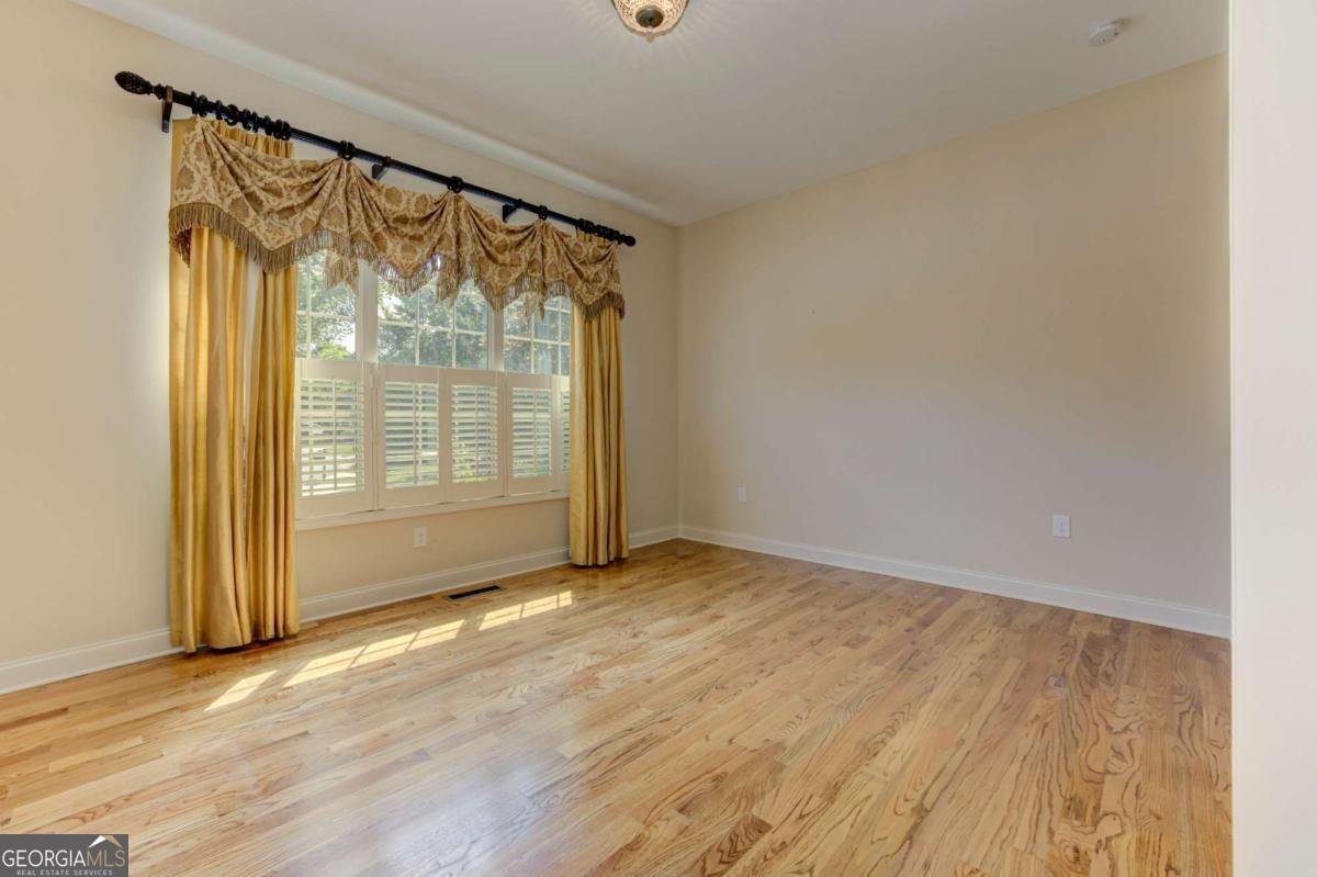 322 Shade Tree Circle Woodstock - 41
