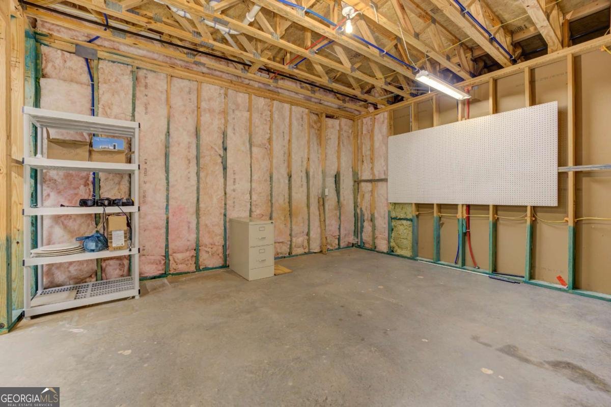 322 Shade Tree Circle Woodstock - 60
