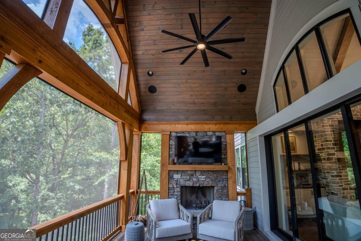 1021 Cavalier Cove Greensboro - 18