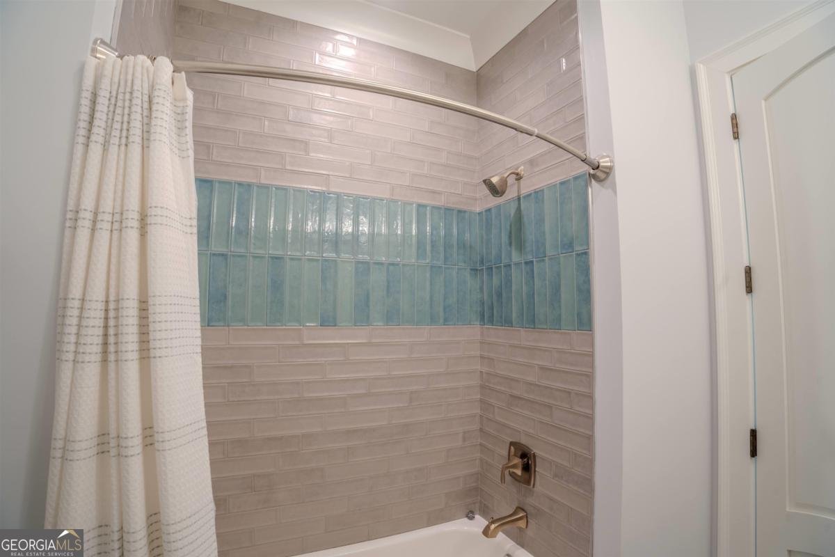 1021 Cavalier Cove Greensboro - 42