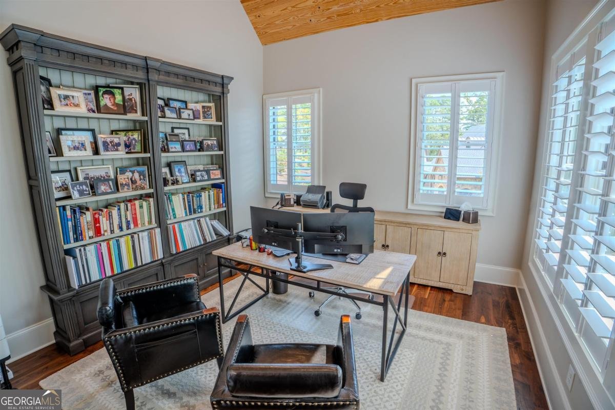 1021 Cavalier Cove Greensboro - 47