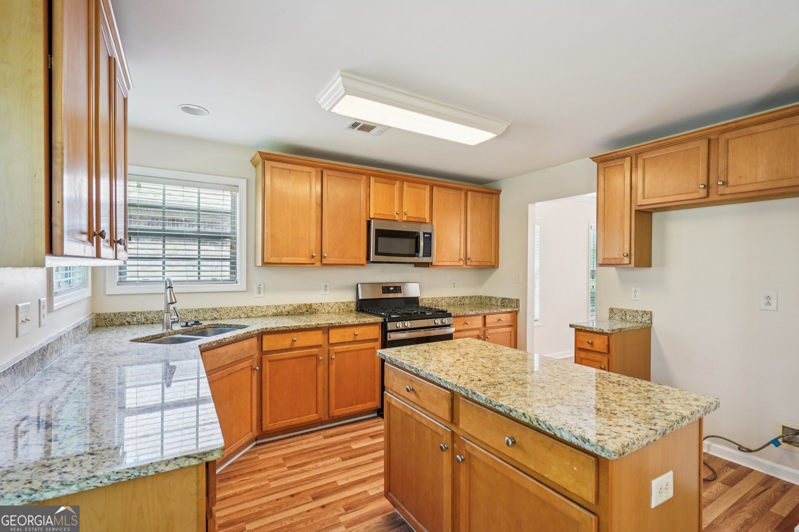 7981 GOSSAMER Drive Fairburn - 12