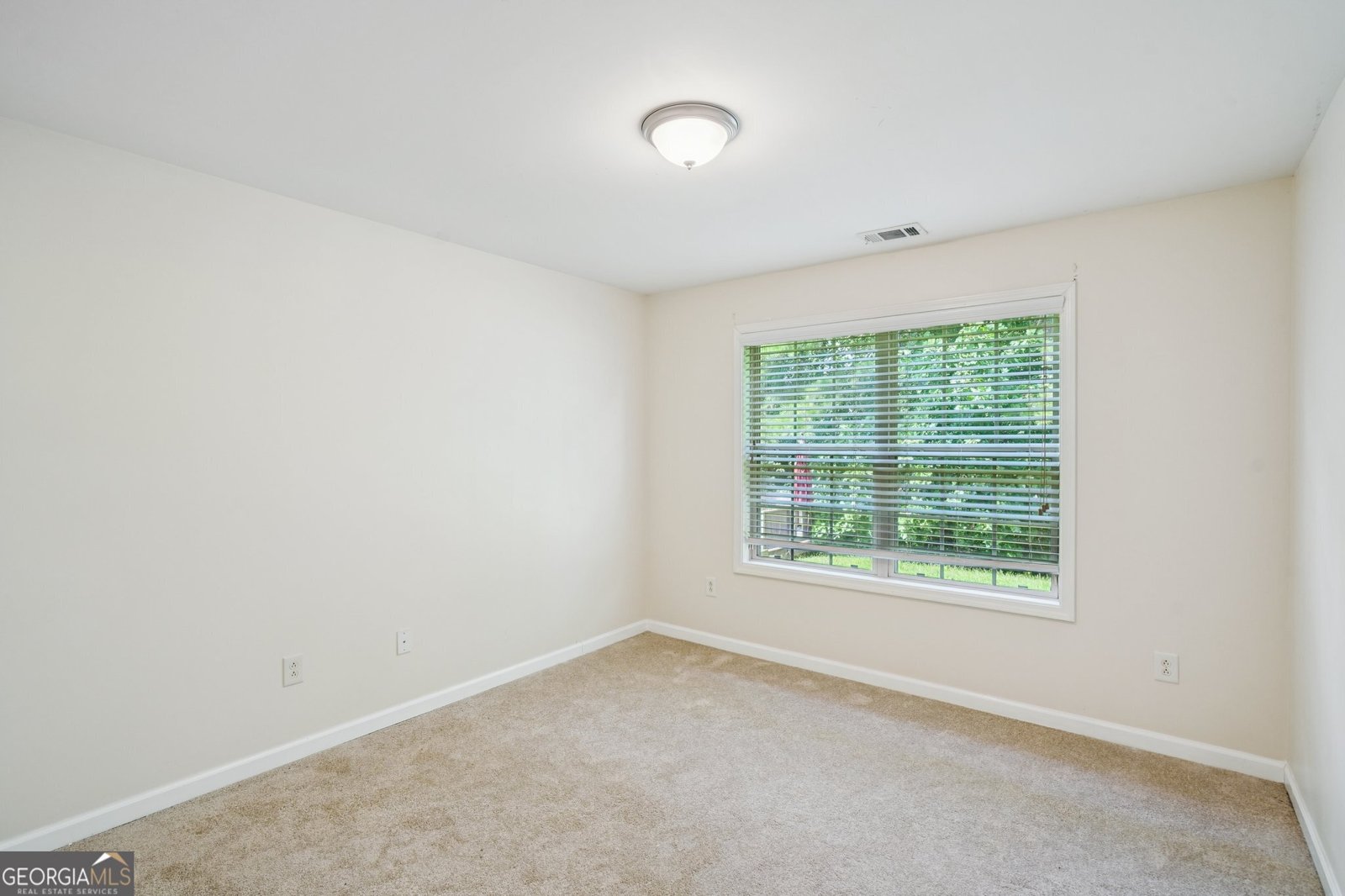 7981 GOSSAMER Drive Fairburn - 17
