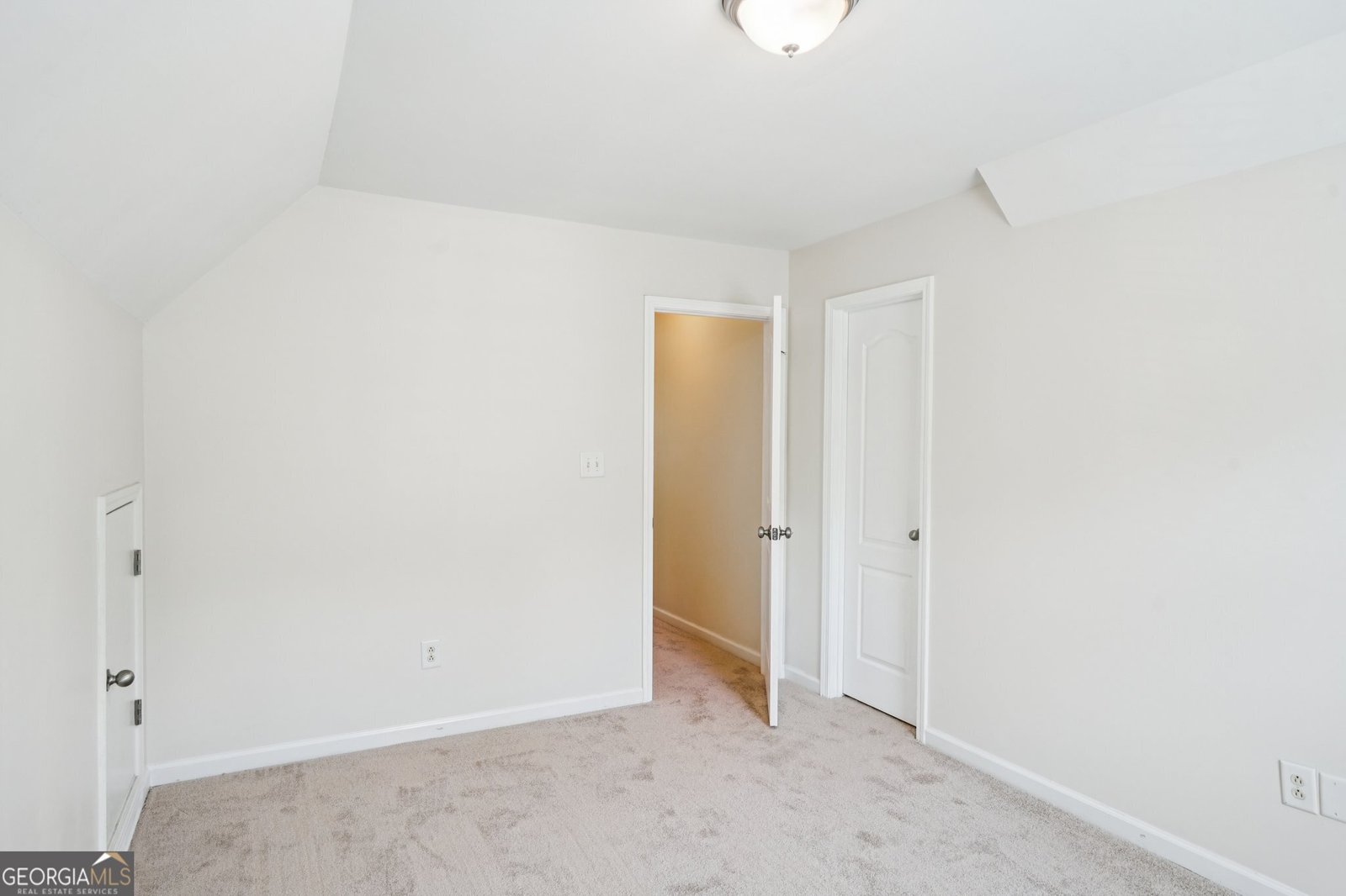 7981 GOSSAMER Drive Fairburn - 19