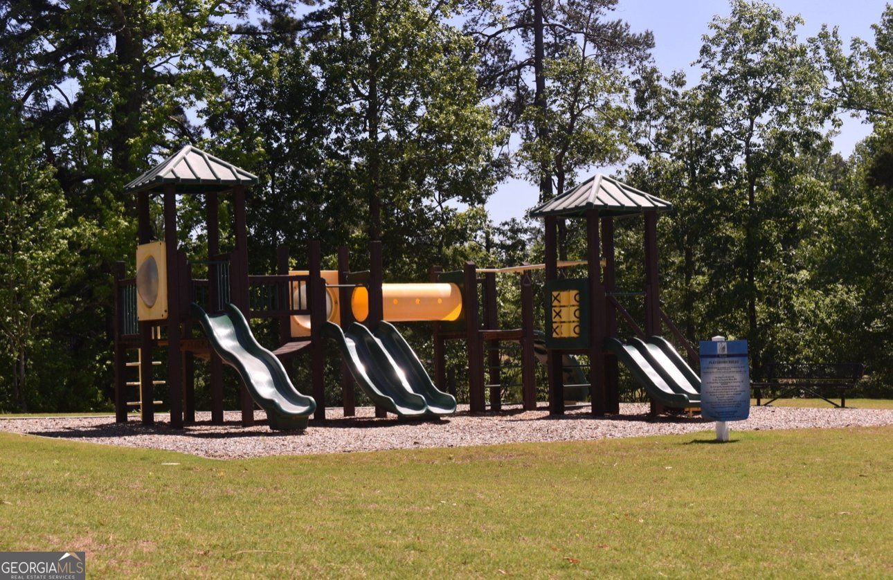 7981 GOSSAMER Drive Fairburn - 35