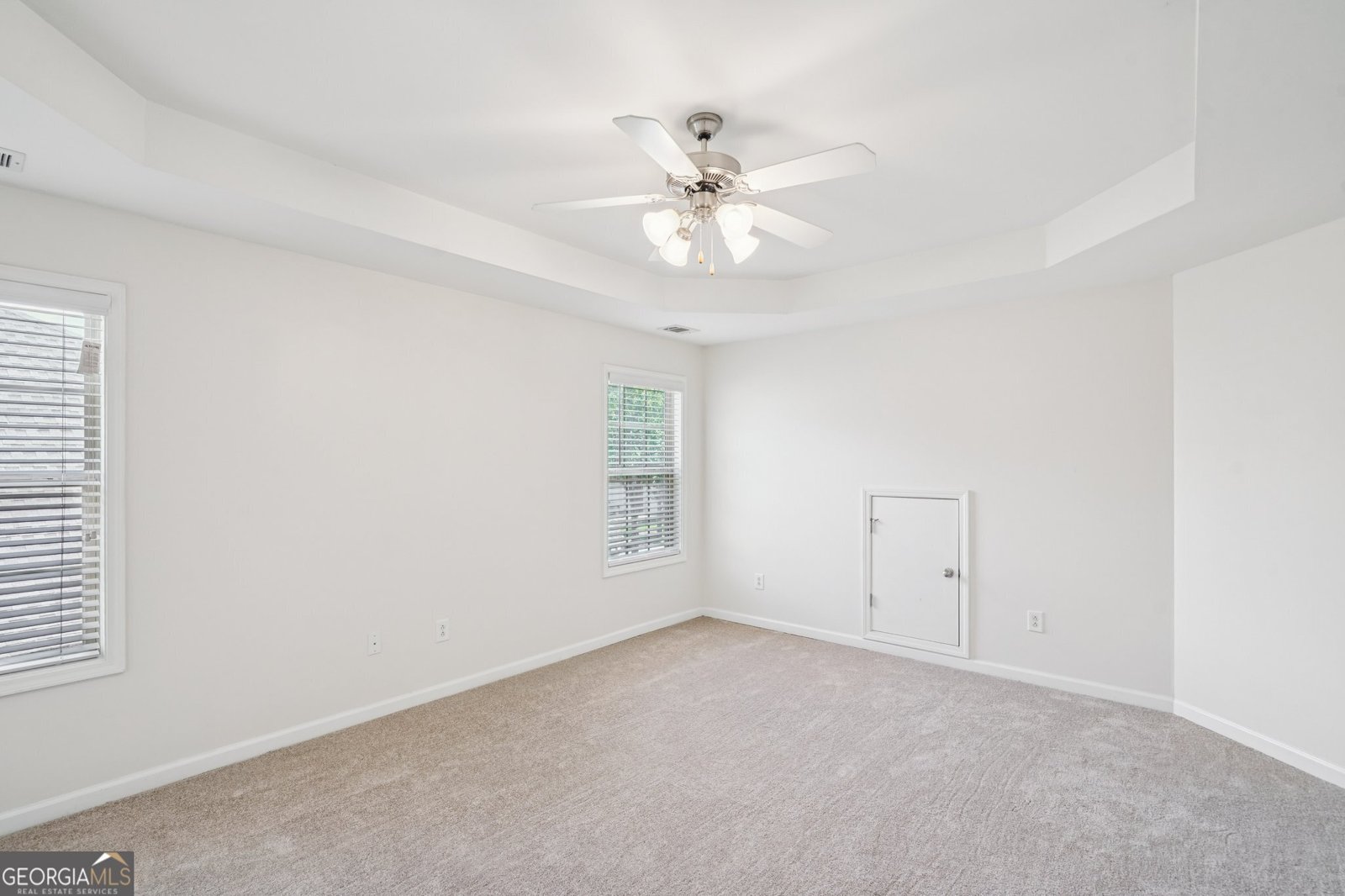7981 GOSSAMER Drive Fairburn - 5