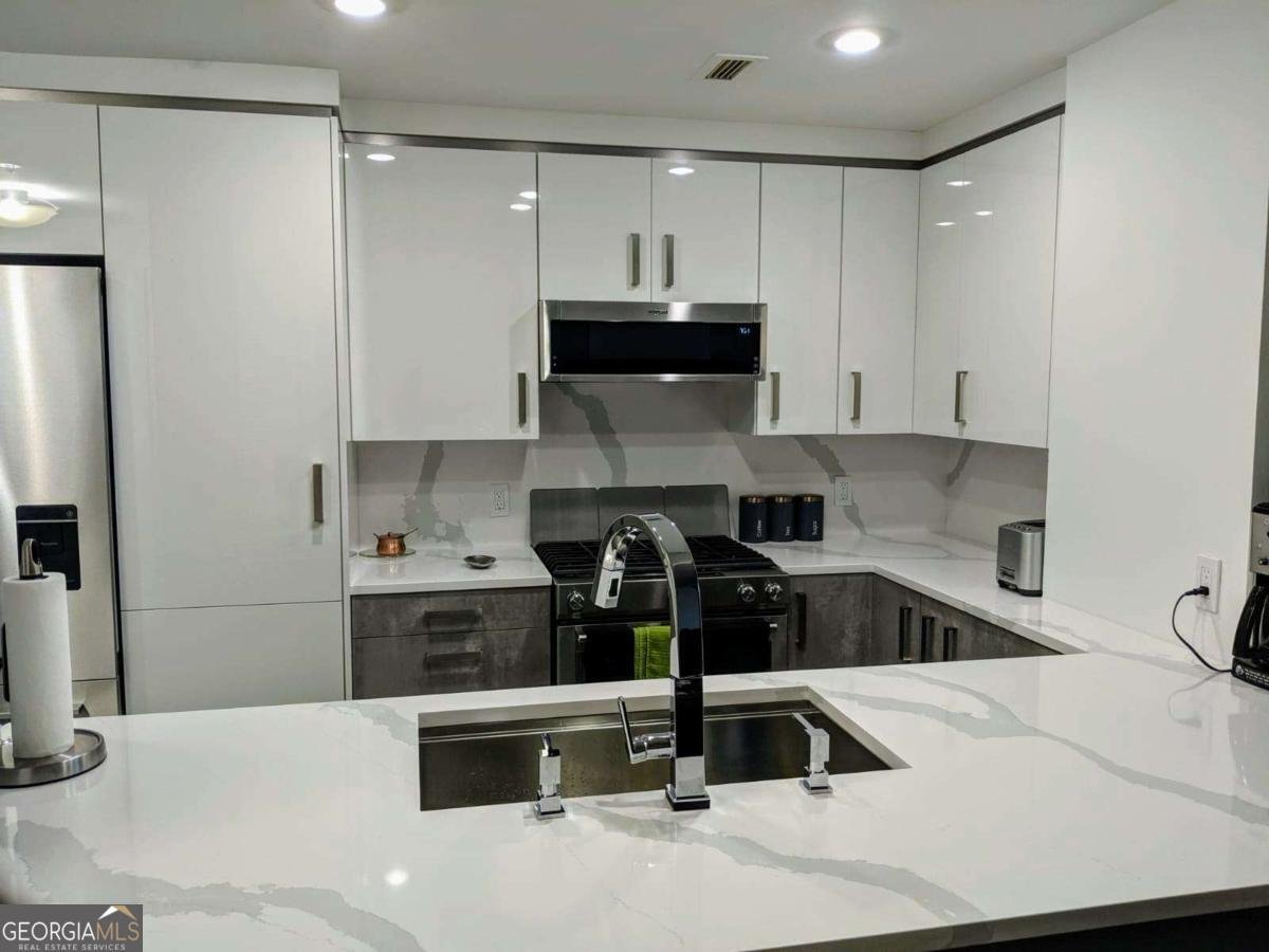 3338 Peachtree Road Atlanta - 4