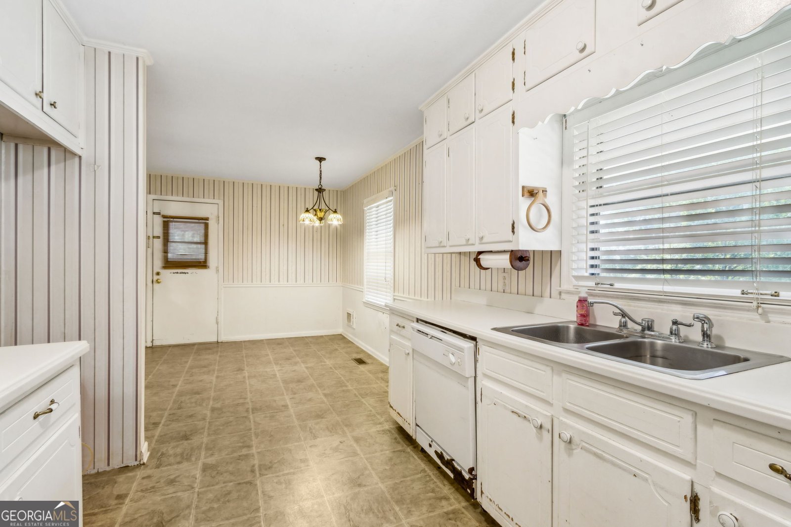 1092 Owen Circle Sugar Hill - 8
